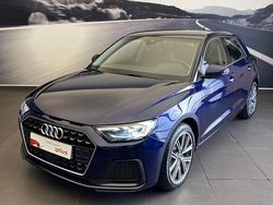 Bleu navarre métallisé noir mythe métallisé Utilisé 2025 Audi A1 Sportback Design Citadine | 26 911 € (Prix assez cher)