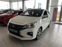 Blanc Utilisé 2024 Mitsubishi Space Star Intense Berline | 16 899 € (Prix assez cher)