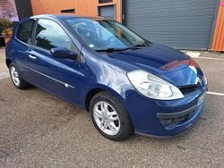 Utilisé 2007 Renault Clio II Dynamique Berline | 3 900 € (Bon prix)