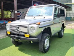Argent Utilisé 1990 Mercedes 200 Citadine | 20 000 €