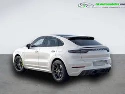 Utilisé 2021 Porsche Cayenne Turbo E-Hybrid SUV | 147 700 € (Prix cher)