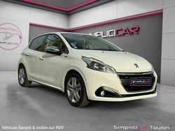 Blanc Utilisé 2016 Peugeot 208 Style Citadine | 6 980 € (Prix juste)