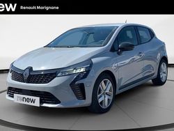 Gris Utilisé 2024 Renault Clio V Evolution Citadine | 17 499 € (Prix assez cher)