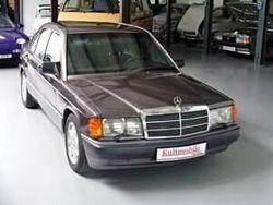 Violet Utilisé 1992 Mercedes 190 Berline | 14 900 €
