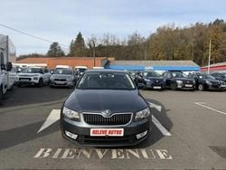Gris Occasion 2015 Skoda Octavia Elegance Berline | 8 490 € (Prix cher)