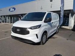 Blanc Nouvelle 2025 Ford Transit Custom Trend | 34 990 € (Prix assez cher)