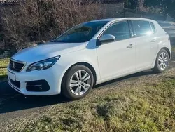 Blanc Utilisé 2020 Peugeot 308 Business-Line Berline | 11 980 € (Bon prix)