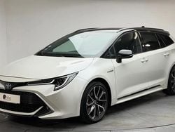 Blanc Utilisé 2021 Toyota Corolla SUV | 24 490 € (Prix juste)