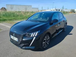 Noir Utilisé 2020 Peugeot e-208 GT Citadine | 13 800 € (Bon prix)