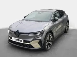 Gris Nouvelle 2024 Renault Mégane Iconic SUV | 39 990 €