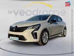 Gris Utilisé 2025 Renault Clio V Evolution Berline | 17 999 € (Prix juste)