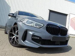 Gris Utilisé 2021 BMW 118 Sport Line Citadine | 18 850 € (Super prix)