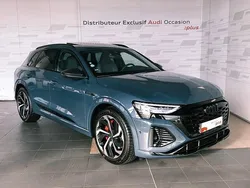 Bleu plasma métallisé Utilisé 2024 Audi Q8 e-tron S-Line SUV | 69 900 € (Prix cher)