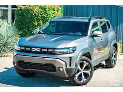 Gris Nouvelle 2025 Dacia Duster Journey SUV | 27 990 € (Prix juste)