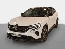 Blanc Utilisé 2023 Renault Austral Techno SUV | 24 990 € (Prix juste)
