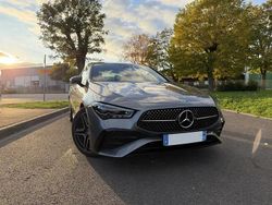 Gris Utilisé 2023 Mercedes CLA200 AMG line Coupé | 43 000 €