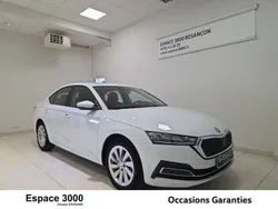 Blanc Utilisé 2024 Skoda Octavia Berline | 26 990 € (Prix juste)