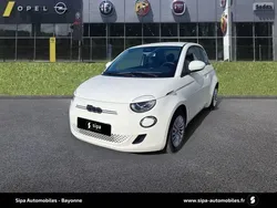 Blanc Utilisé 2022 Fiat 500e Action Citadine | 11 990 € (Prix juste)