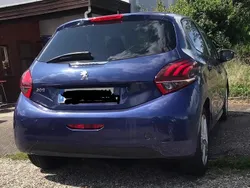 Bleu Utilisé 2017 Peugeot 208 Style Citadine | 8 400 € (Prix juste)