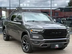 Gris Utilisé 2023 Dodge Ram Limited Pick-up | 75 990 € (Prix juste)