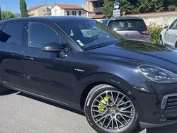 Utilisé 2018 Porsche Cayenne SUV | 59 990 € (Prix juste)