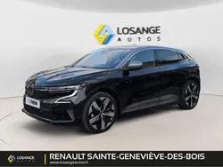 Utilisé 2022 Renault Mégane Techno Berline | 23 990 € (Prix juste)