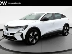 Blanc Utilisé 2024 Renault Mégane Equilibre Berline | 22 990 € (Prix juste)