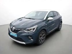 Bleu marine fumé / toit blanc albatre Utilisé 2022 Renault Captur SUV | 17 890 € (Prix juste)