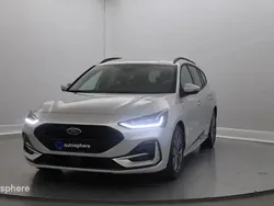 Gris Utilisé 2023 Ford Focus ST-Line X Break | 24 799 € (Prix juste)