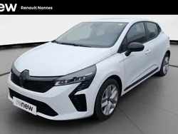Blanc Utilisé 2023 Renault Clio V Evolution Berline | 12 990 € (Super prix)