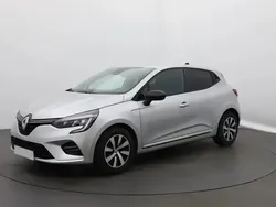 Utilisé 2023 Renault Clio V Evolution Berline | 16 290 € (Prix juste)