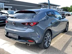Utilisé 2023 Mazda 3 Inclusive Berline | 21 990 € (Prix juste)