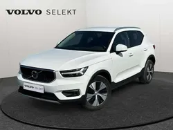 Blanc Utilisé 2021 Volvo XC40 Momentum SUV | 26 656 € (Prix juste)