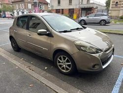 Utilisé 2007 Renault Clio II Authentique Berline | 2 000 €