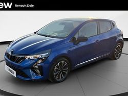 Bleu Occasion 2024 Renault Clio V Techno Citadine | 17 990 € (Prix assez cher)