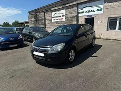 Noir Utilisé 2004 Opel Astra Citadine | 2 499 €