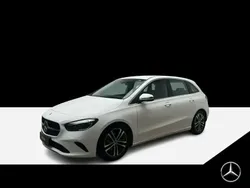 Blanc Utilisé 2023 Mercedes B200 Progressive Monospace | 31 784 € (Prix juste)