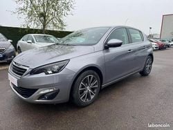 Gris Utilisé 2015 Peugeot 308 Allure Berline | 8 990 € (Prix juste)