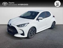 Utilisé 2022 Toyota Yaris Hybrid Design Berline | 18 990 € (Prix juste)