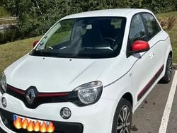 Blanc Utilisé 2015 Renault Twingo Intens Citadine | 6 500 € (Prix assez cher)