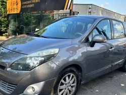 Utilisé 2010 Renault Grand Scénic III Privilege Monospace | 5 995 € (Prix juste)