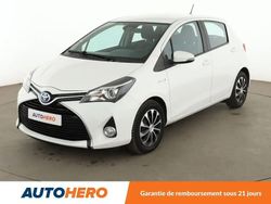 Blanc Utilisé 2015 Toyota Yaris Hybrid Citadine | 11 990 € (Prix juste)