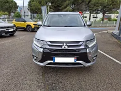 Gris Utilisé 2018 Mitsubishi Outlander P-HEV Instyle | 19 995 €