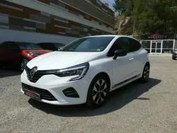 Blanc Utilisé 2023 Renault Clio V Evolution Berline | 13 990 € (Bon prix)