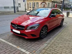 Rouge Utilisé 2015 Mercedes CLA200 Shooting Brake Break | 11 200 €