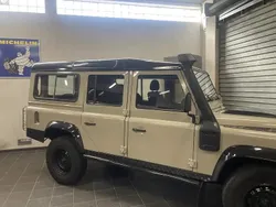 Beige Utilisé 2011 Land Rover Defender S SUV | 34 000 € (Prix juste)