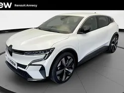 Blanc Utilisé 2023 Renault Mégane Techno Berline | 23 390 € (Bon prix)