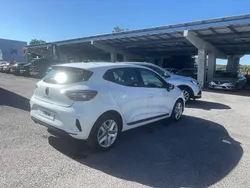Utilisé 2024 Renault Clio V Evolution Citadine | 16 989 € (Prix juste)