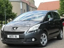Gris Utilisé 2012 Peugeot 5008 Monospace | 6 990 € (Prix juste)