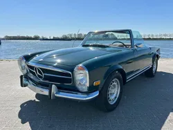 Vert Utilisé 1968 Mercedes 250 Cabriolet | 40 200 €
